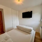 公寓 4 Pers A 200m Du Skyvall 卢登维耶尔