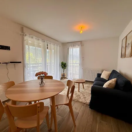 4 Pers A 200m Du Skyvall * Loudenvielle