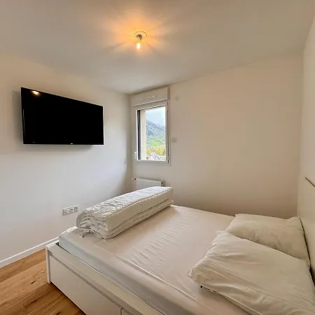 4 Pers A 200m Du Skyvall Loudenvielle